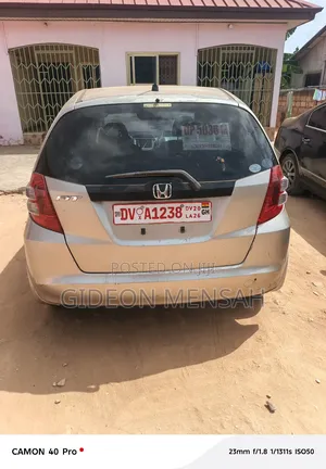 Honda Fit Automatic 2012 Gray