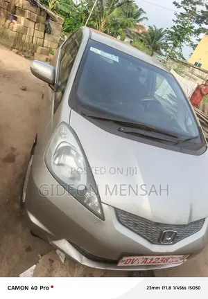 Honda Fit Automatic 2012 Gray