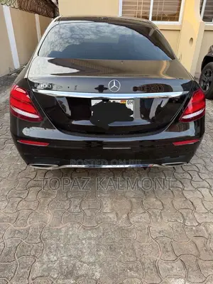 Mercedes-Benz E300 2019 Black