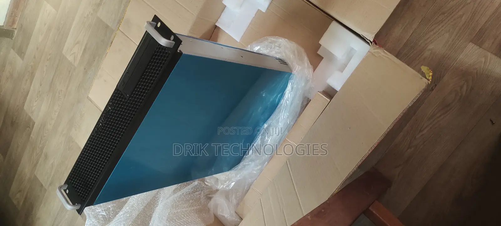 New Server 16GB Intel Xeon SSD 128GB