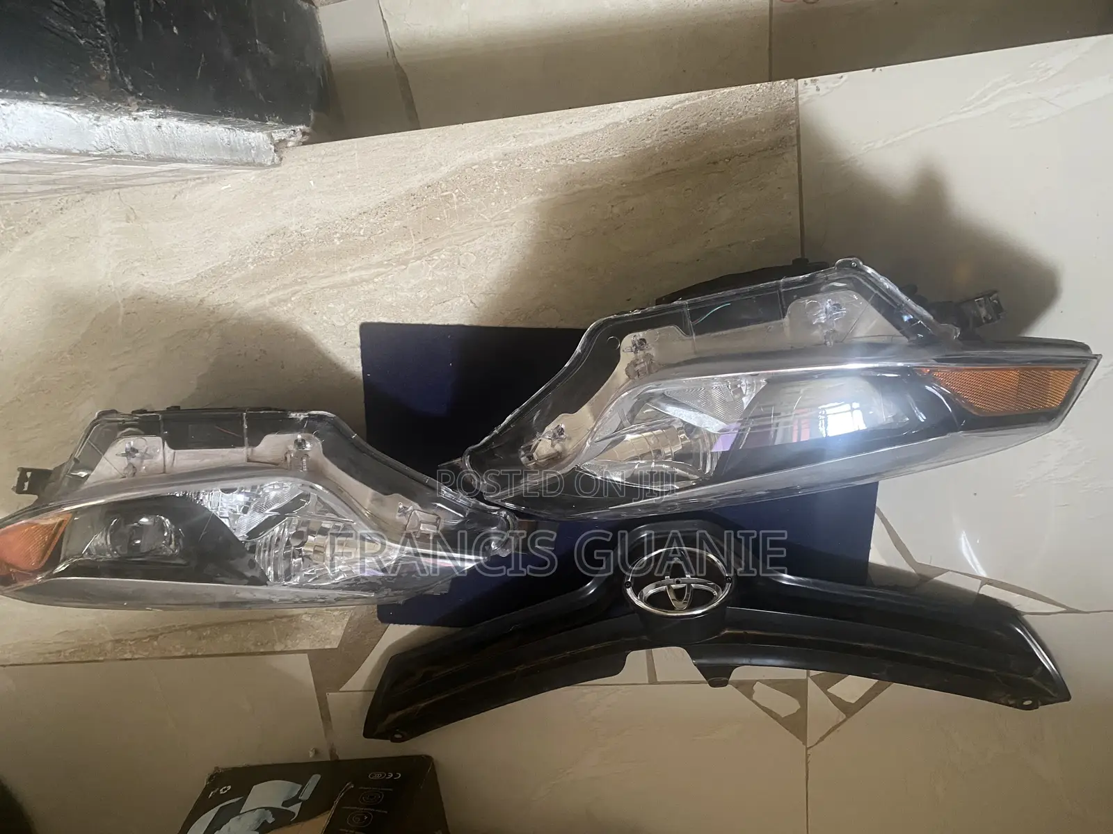 2014 to 2017 Toyota Corolla With Grill