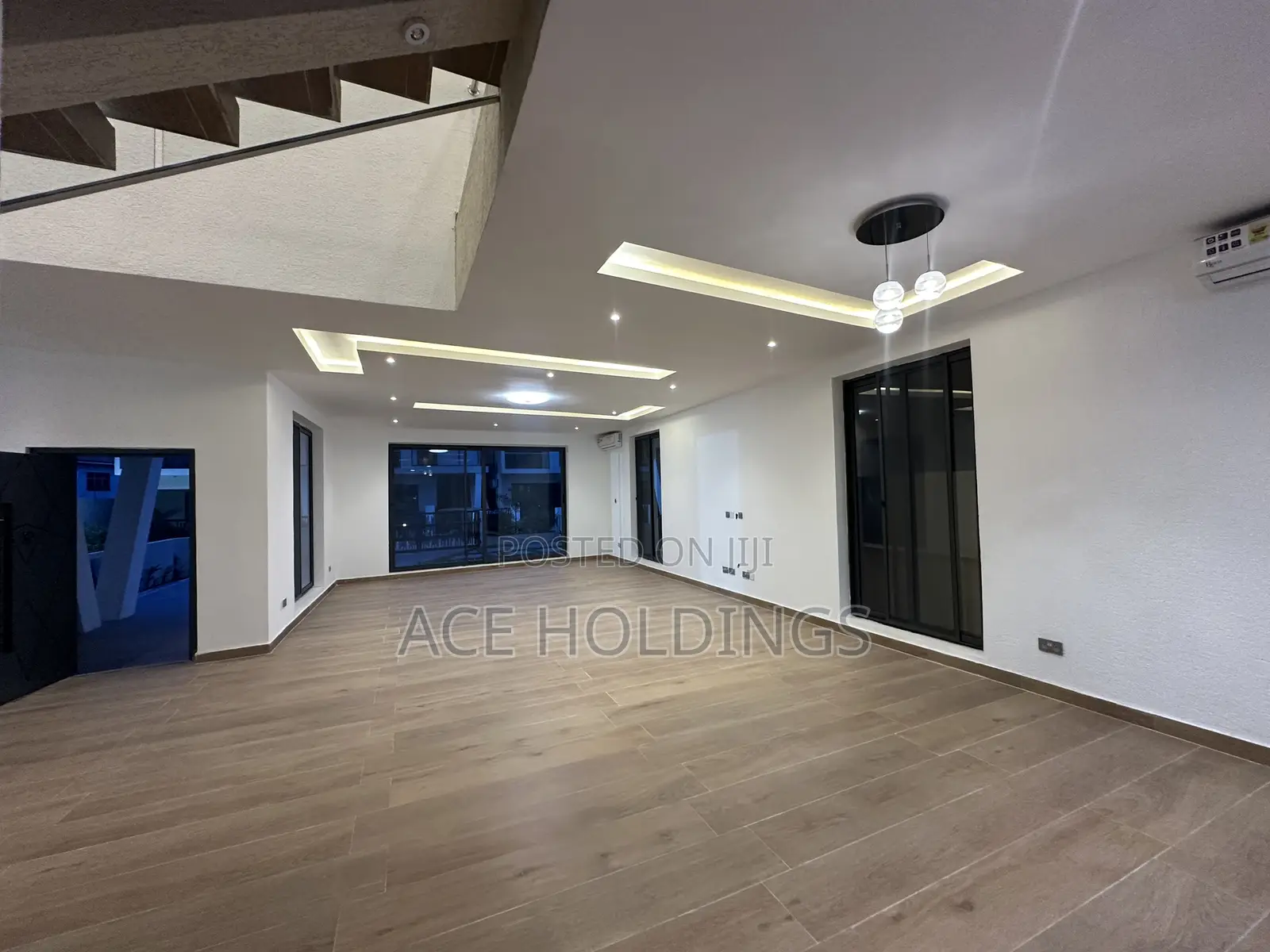 4bdrm House in School Junction, Adjiriganor for sale