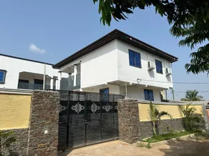 9bdrm House in Adade for sale