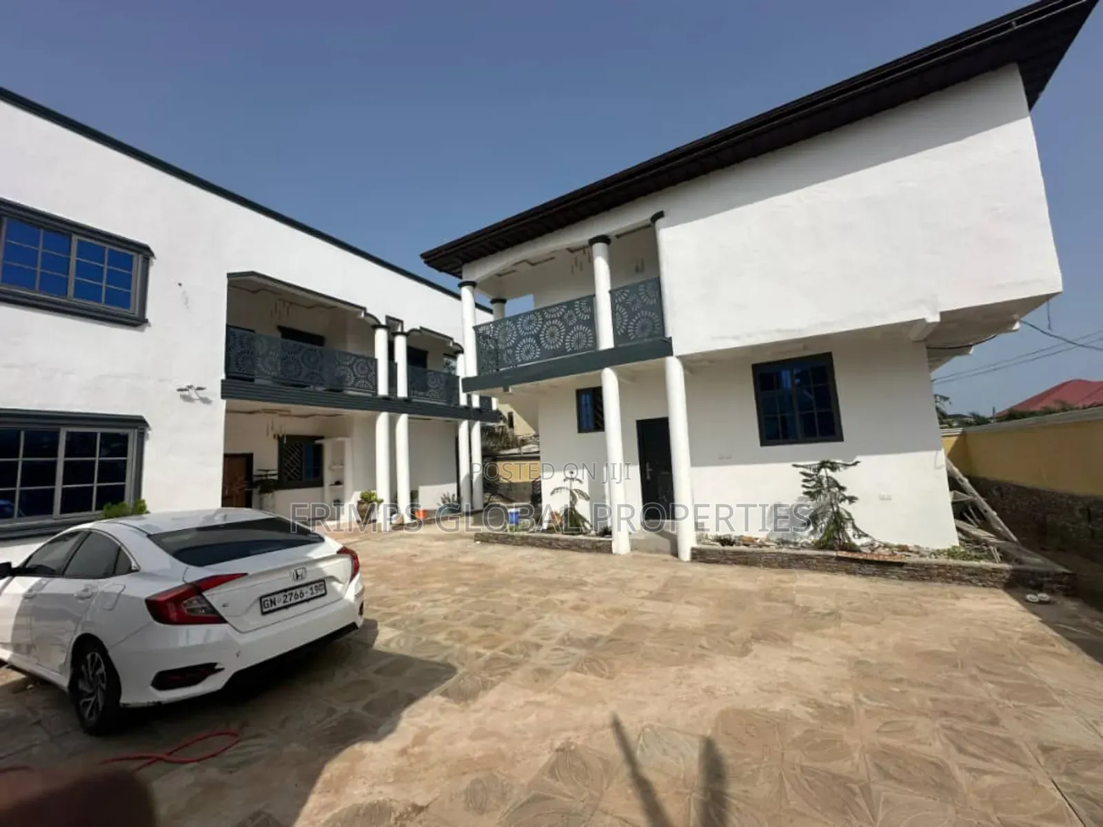 9bdrm House in Adade for sale