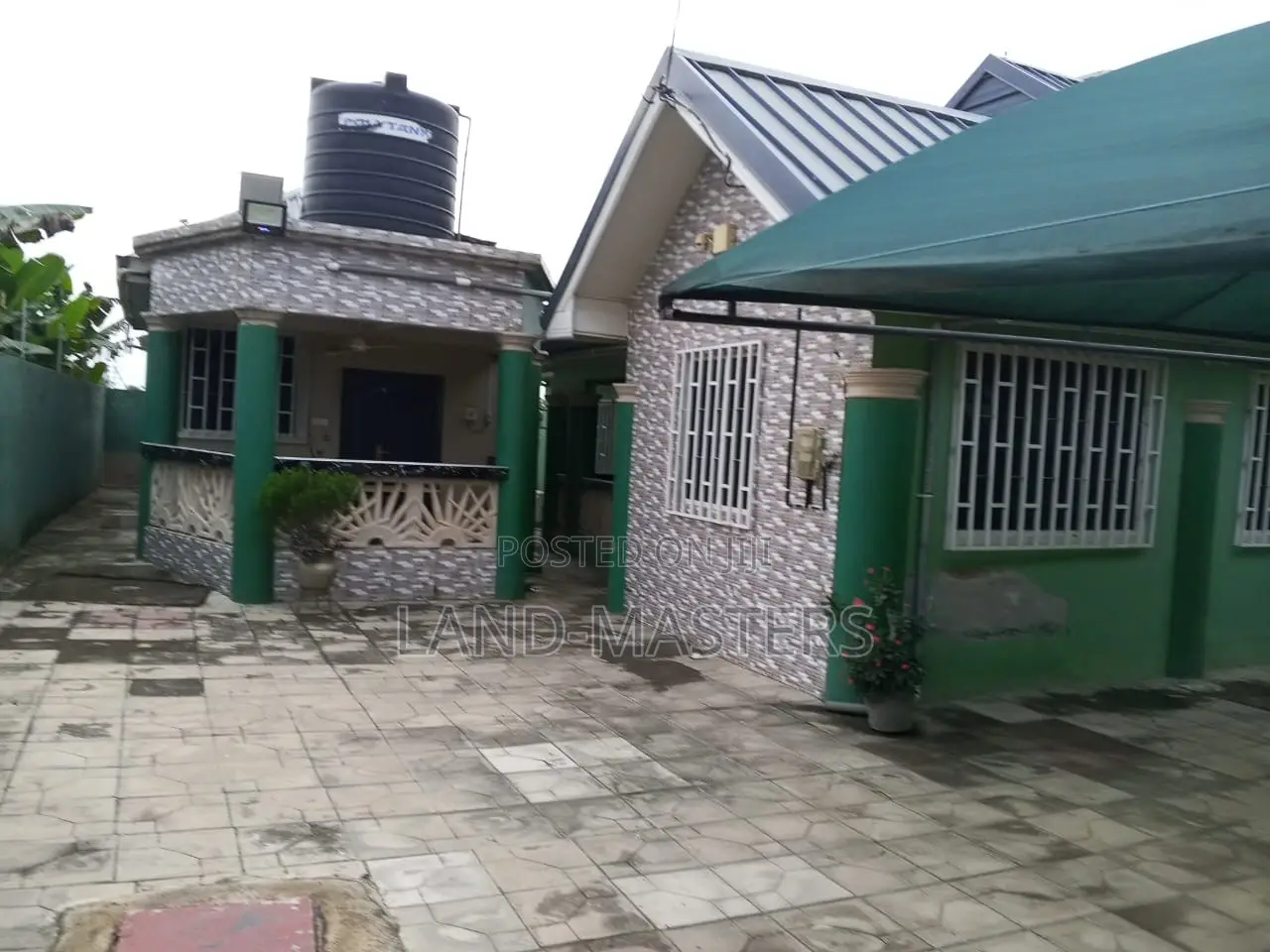 4bdrm House in Beahu-Agona Road, Takoradi for sale