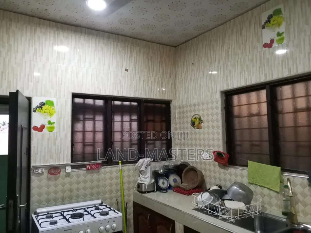4bdrm House in Beahu-Agona Road, Takoradi for sale
