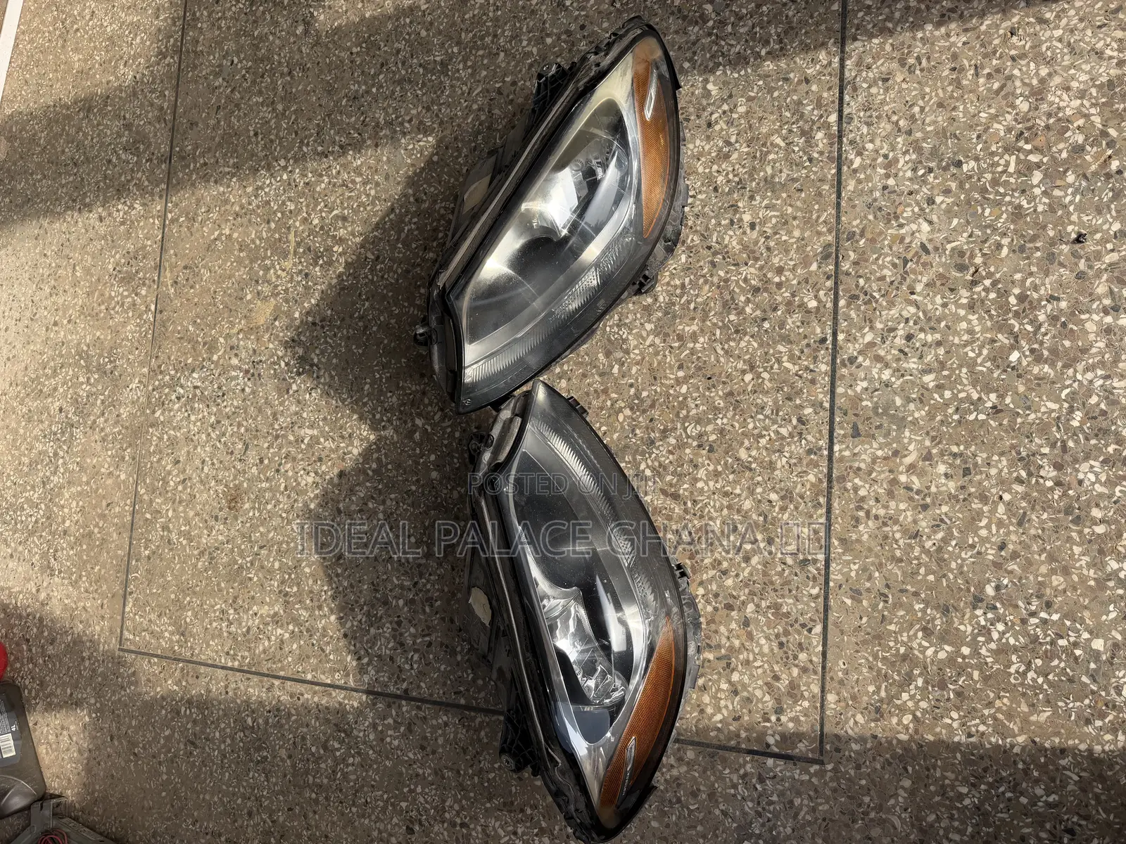 C300 ( 205 )( 2015-2018 )Orginal Home Used Headlight