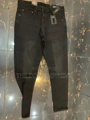 Black Slim-Fit Stretch Jeans