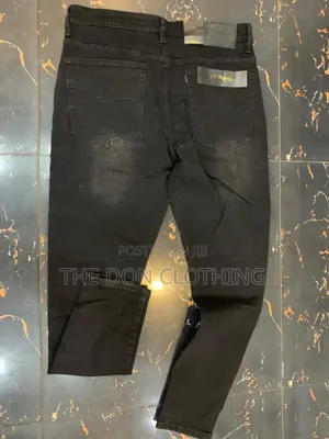 Black Slim-Fit Stretch Jeans