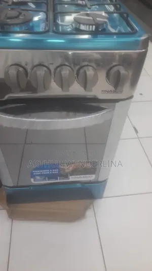 Nasco 4 Bùrner Gas Stove With Oven