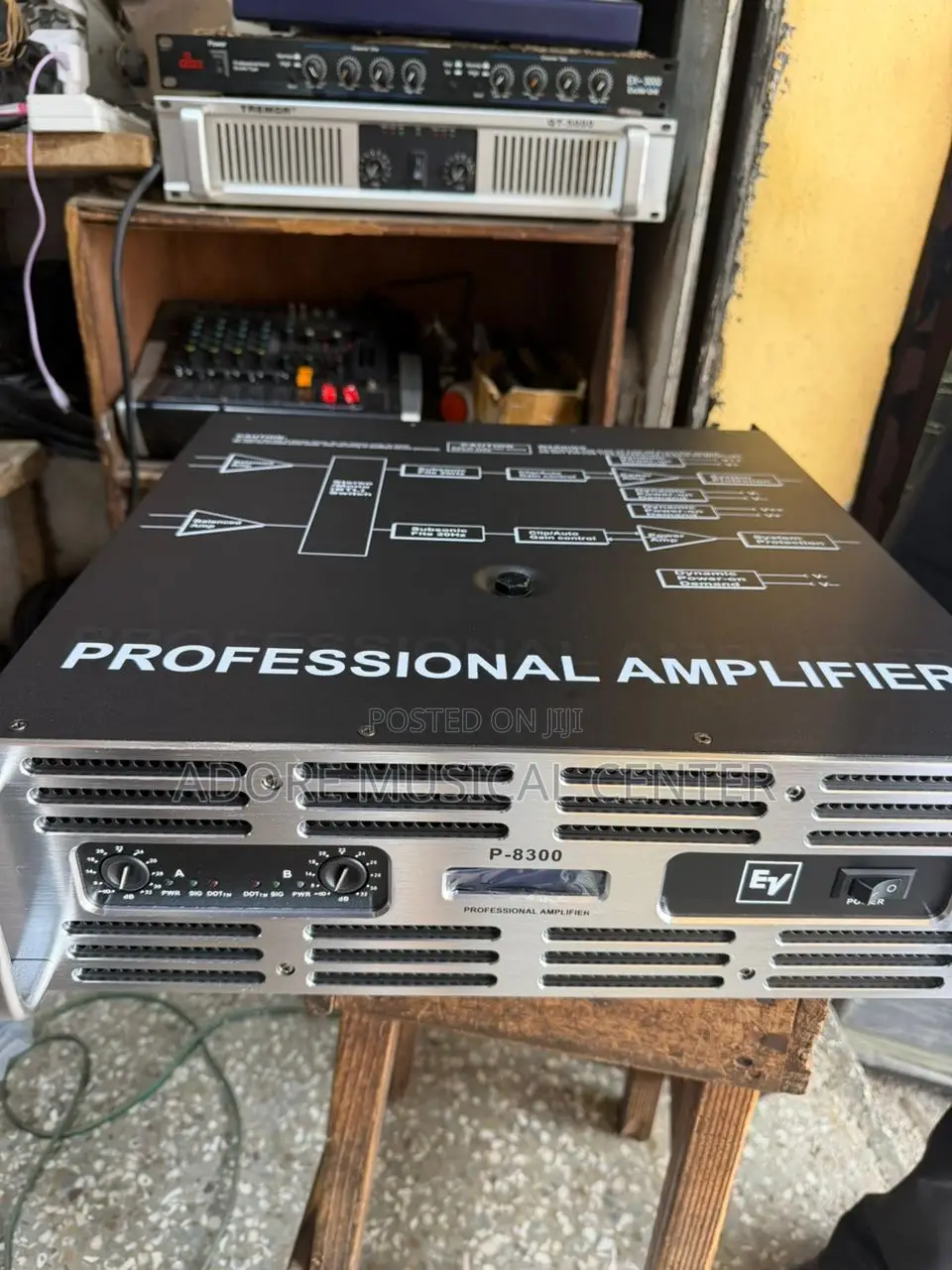 Ev P 8300 Bass Power Amplifier