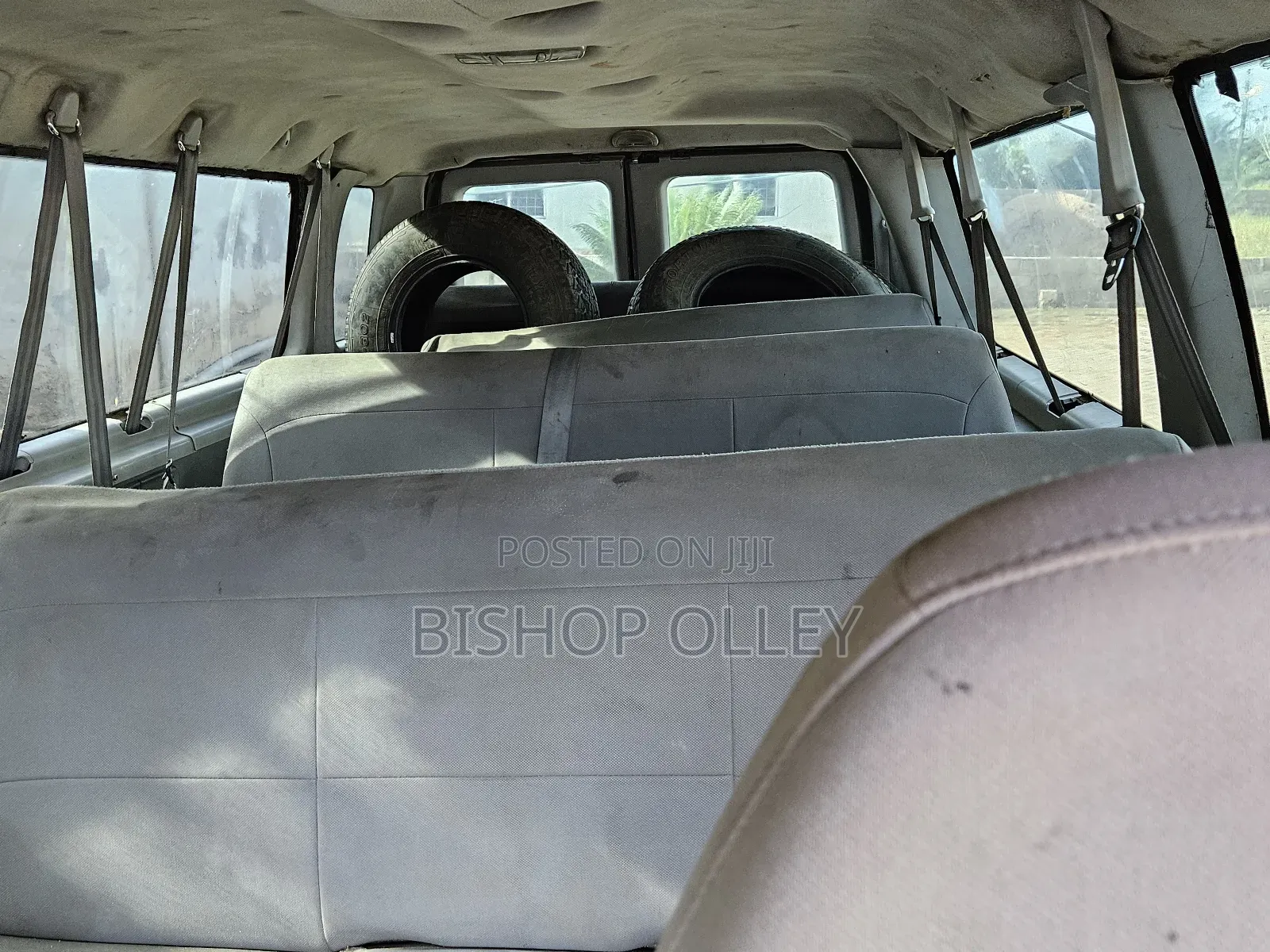 Ford E350 2007 Grey