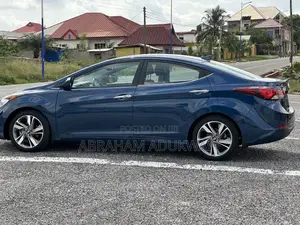 Hyundai Elantra Limited Sedan FWD (1.8L 4cyl 6A) 2016 Blue