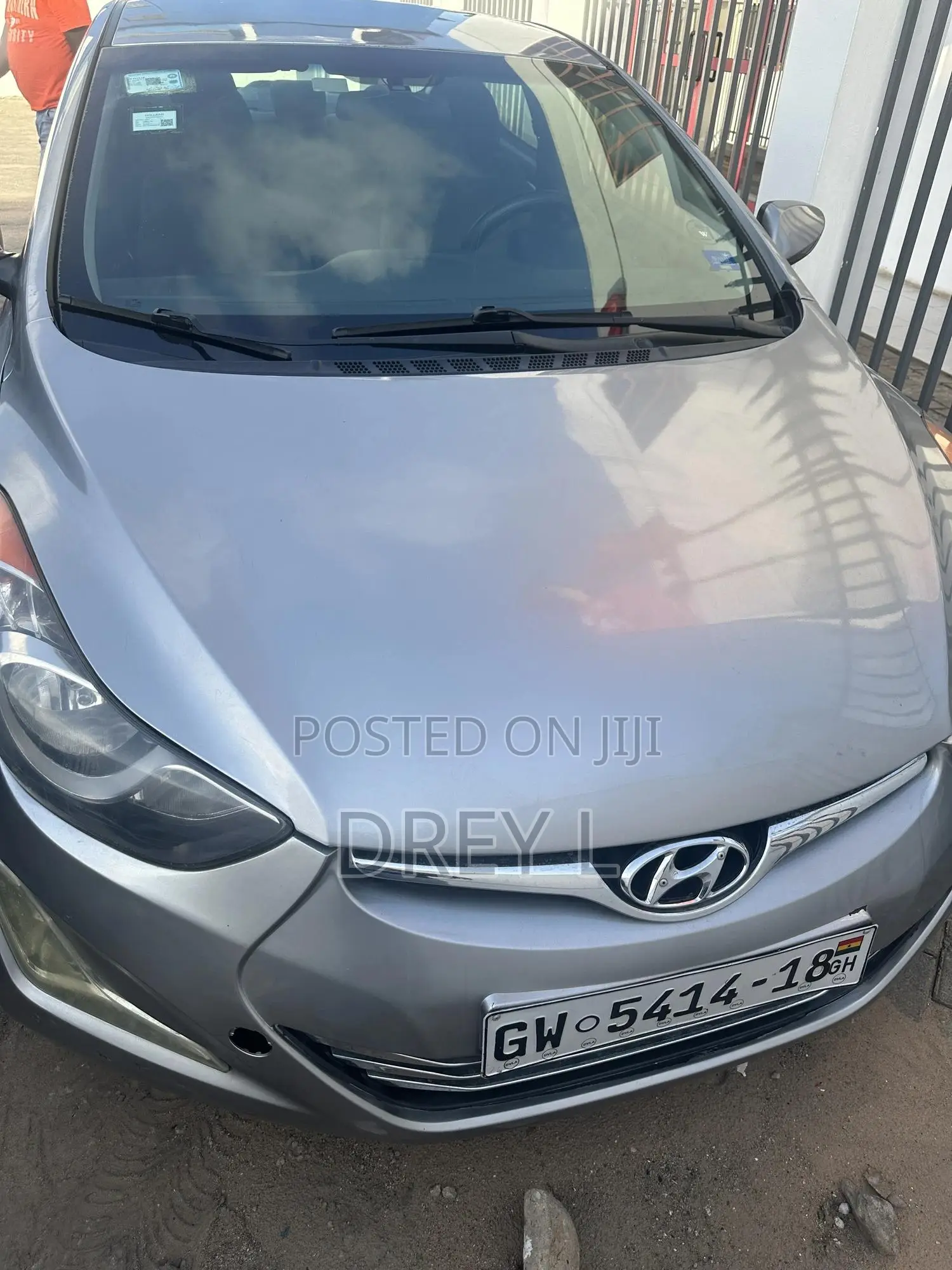 Hyundai Elantra GLS Sedan FWD (1.8L 4cyl 6A) 2013 Silver