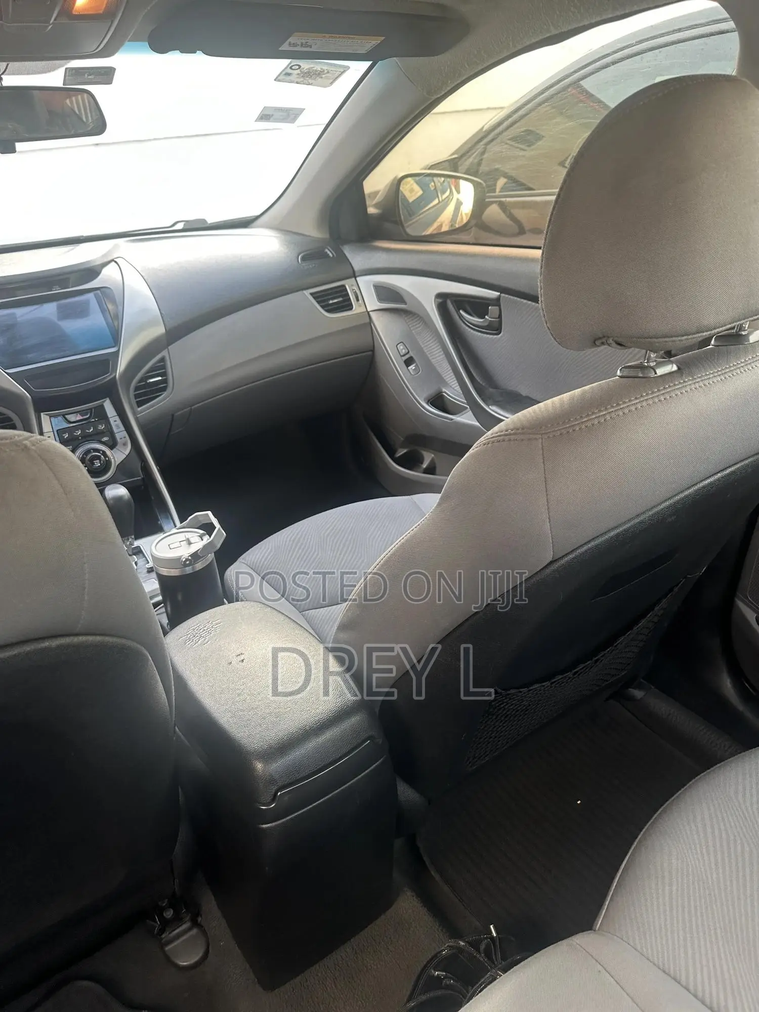 Hyundai Elantra GLS Sedan FWD (1.8L 4cyl 6A) 2013 Silver