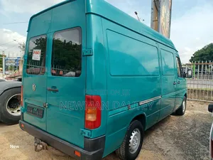 Volkswagen LT 2000 Green