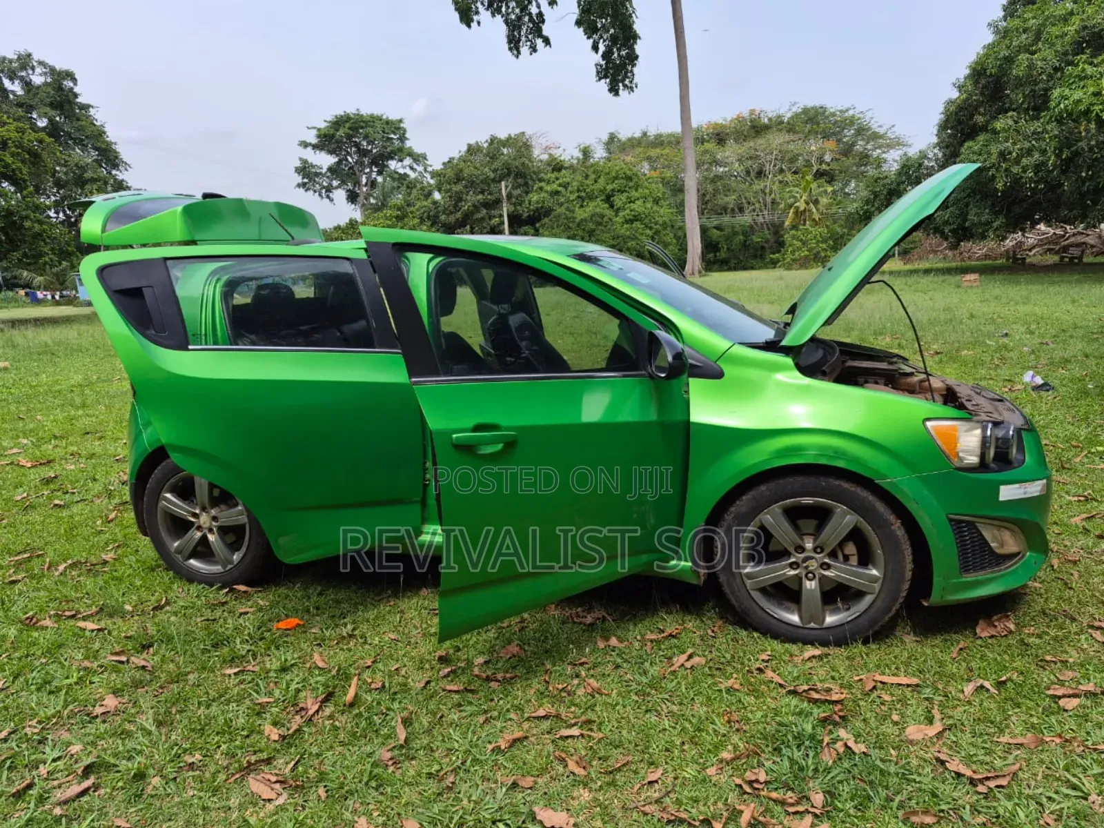 Chevrolet Sonic RS 2016 Green