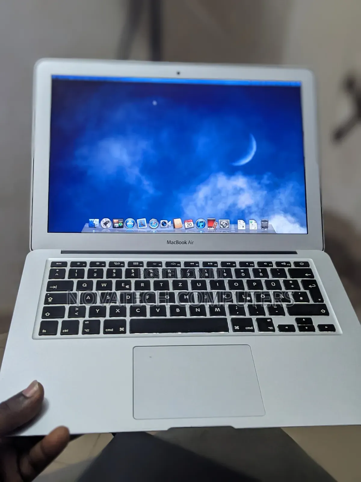 Laptop Apple MacBook Air 4GB Intel Core i5 SSD 128GB