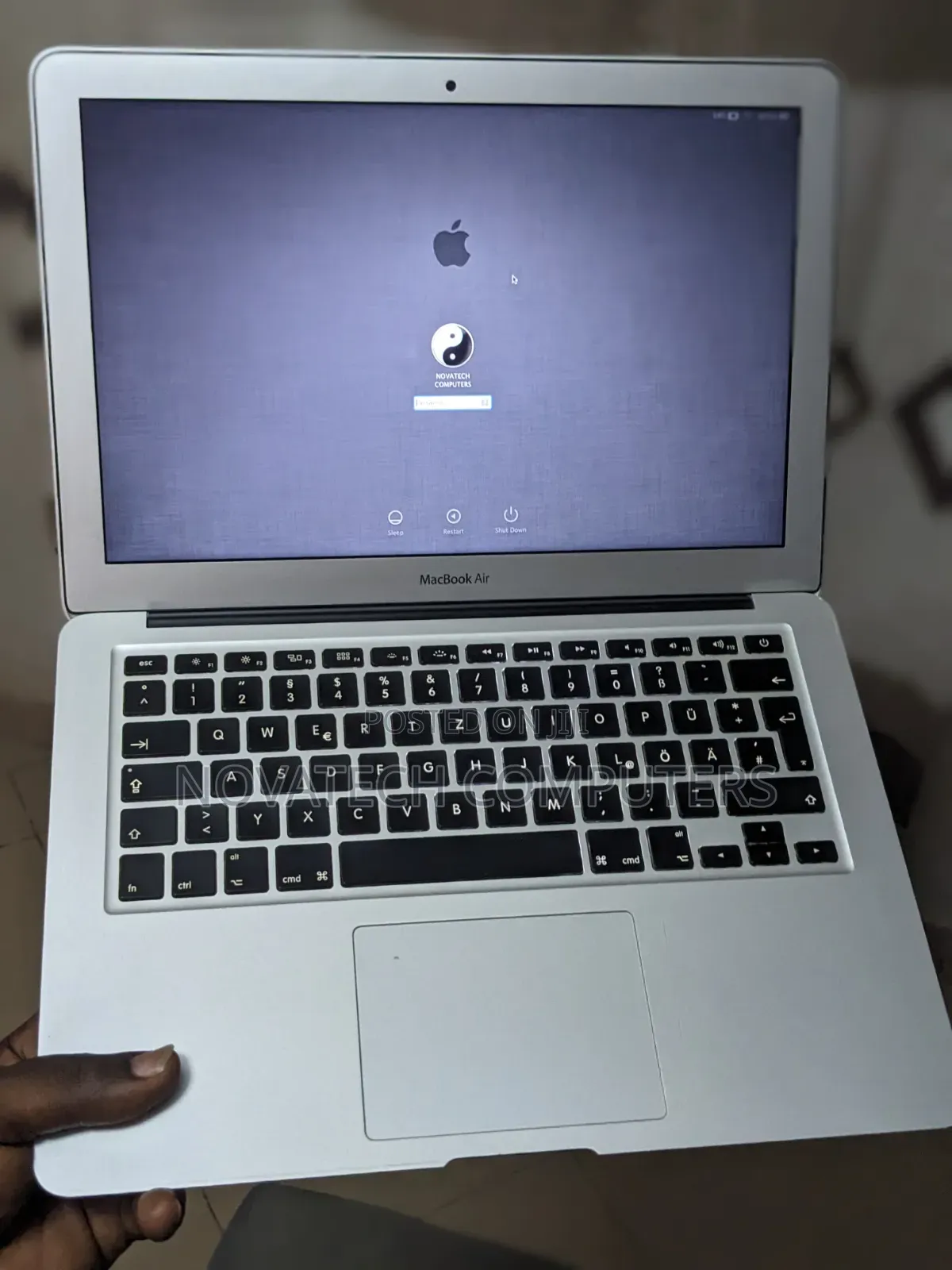 Laptop Apple MacBook Air 4GB Intel Core i5 SSD 128GB