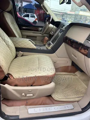 Lincoln Navigator 2007 White