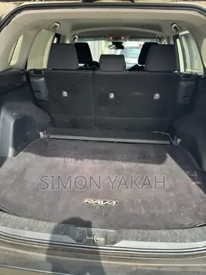 Toyota RAV4 LE AWD 2019 White