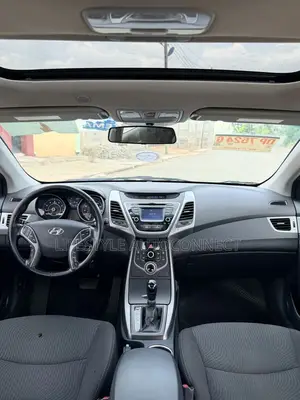 Hyundai Elantra 2015 Silver