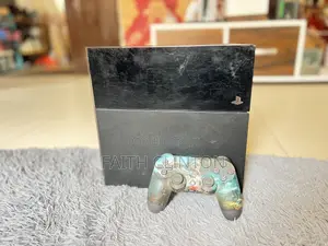 Ps4 Console With 1 Controller