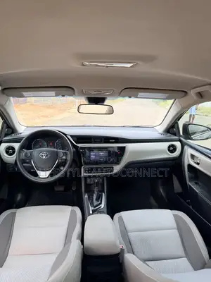 Toyota Corolla LE Eco (1.8L 4cyl 2A) 2019 Gray