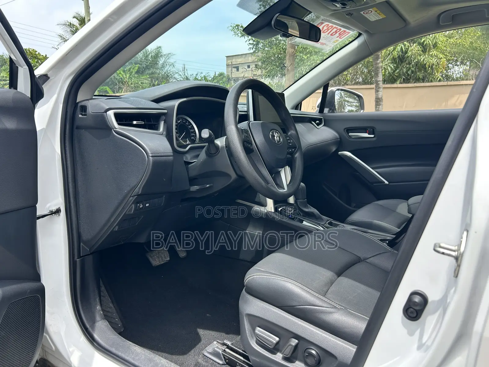 Toyota Frontlander 2.0 Petrol FWD 2022 White