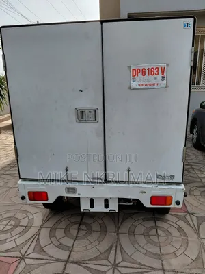Suzuki Super Carry 2011 White
