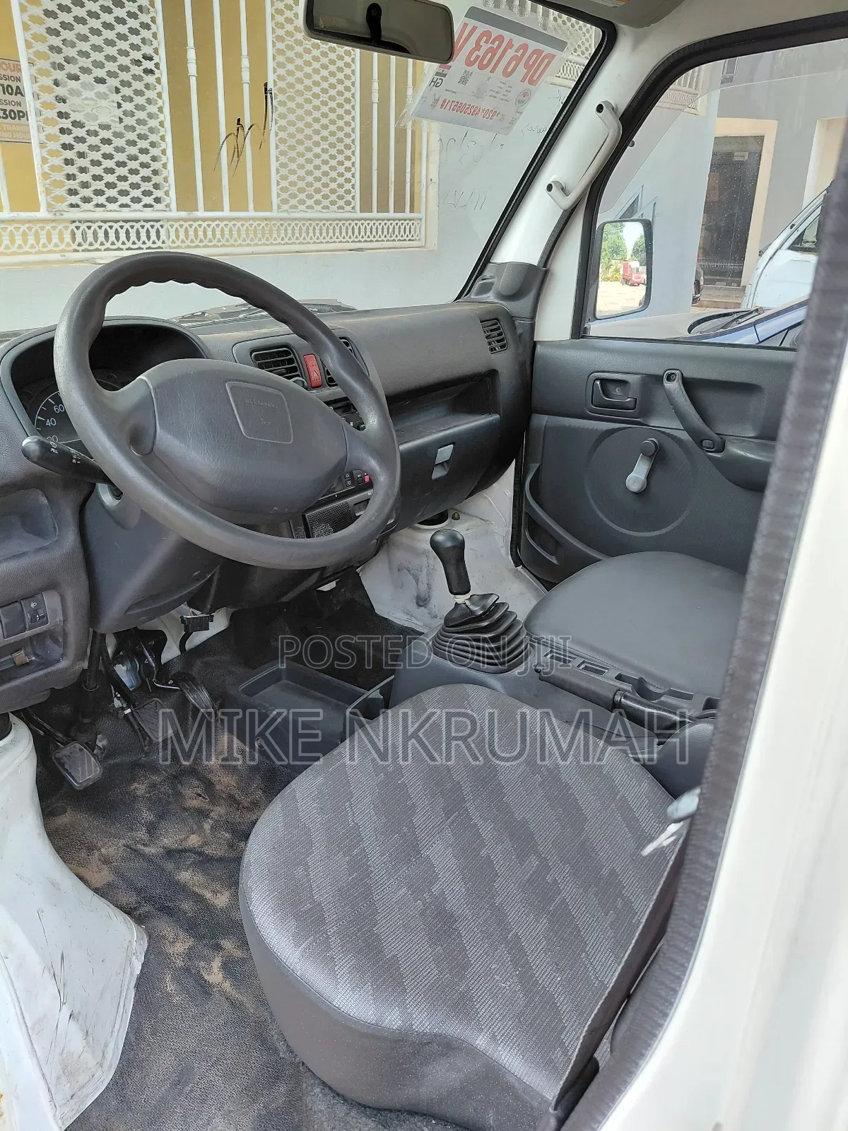 Suzuki Super Carry 2011 White
