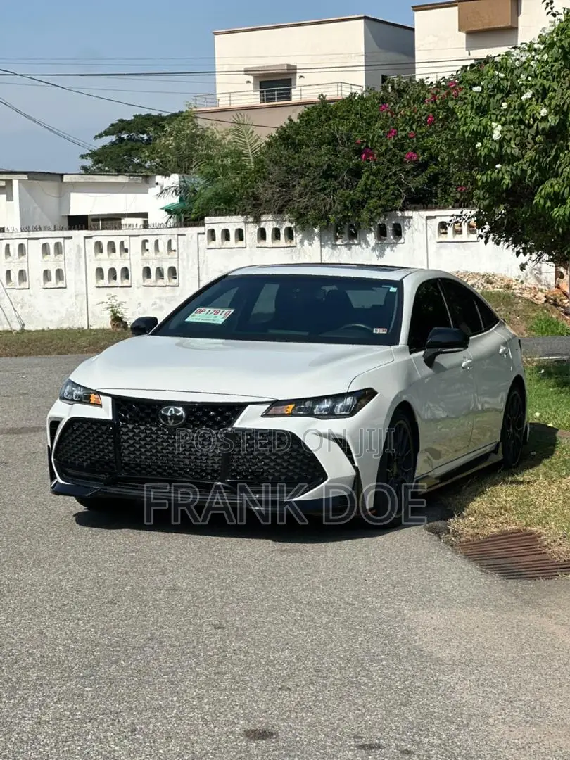 Toyota Avalon TRD 2020 White
