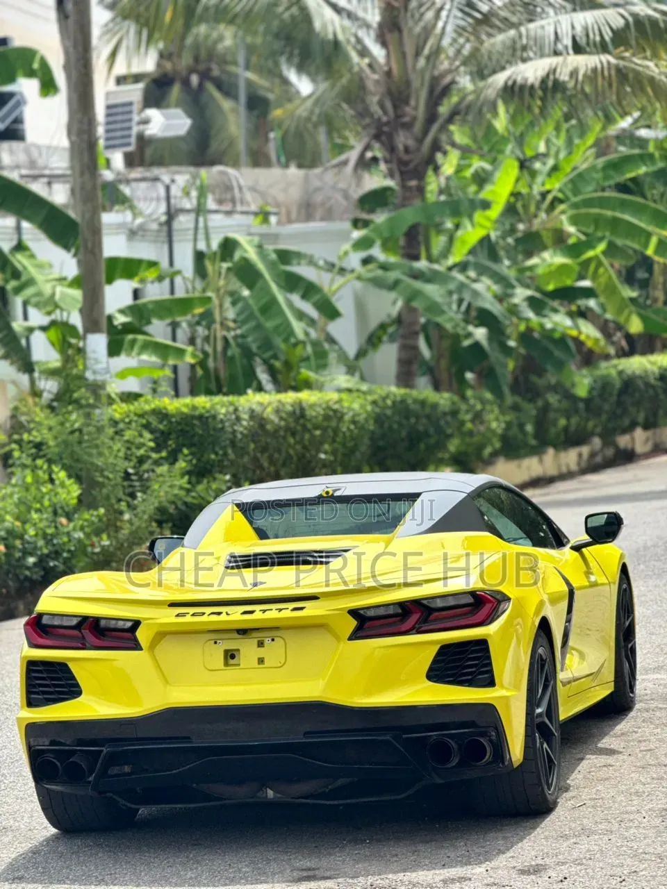Chevrolet Corvette 2022 Yellow