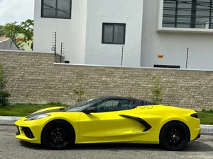 Chevrolet Corvette 2022 Yellow