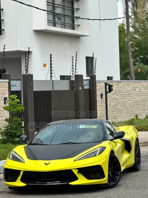 Chevrolet Corvette 2022 Yellow