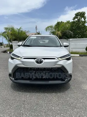 Toyota Frontlander 2.0 Petrol FWD 2022 White