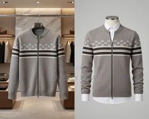 Long -Sleeved Sweatshirt