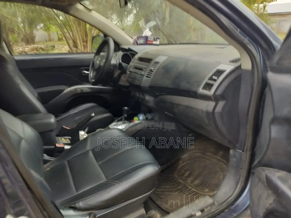 Mitsubishi Outlander 2.4 2009 Blue