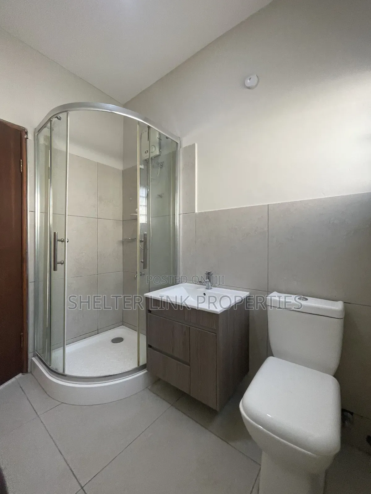 1bdrm Apartment in Round About for rent
