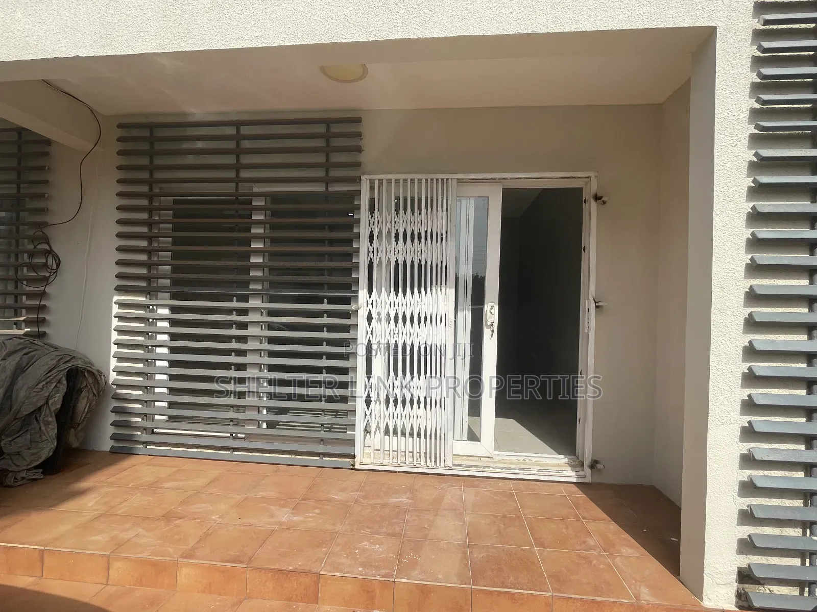 1bdrm Apartment in Round About for rent