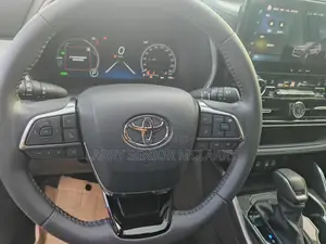 Toyota Highlander Platinum 2025 Blue