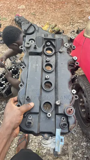 Vitz 2012 Engine Valves Cover