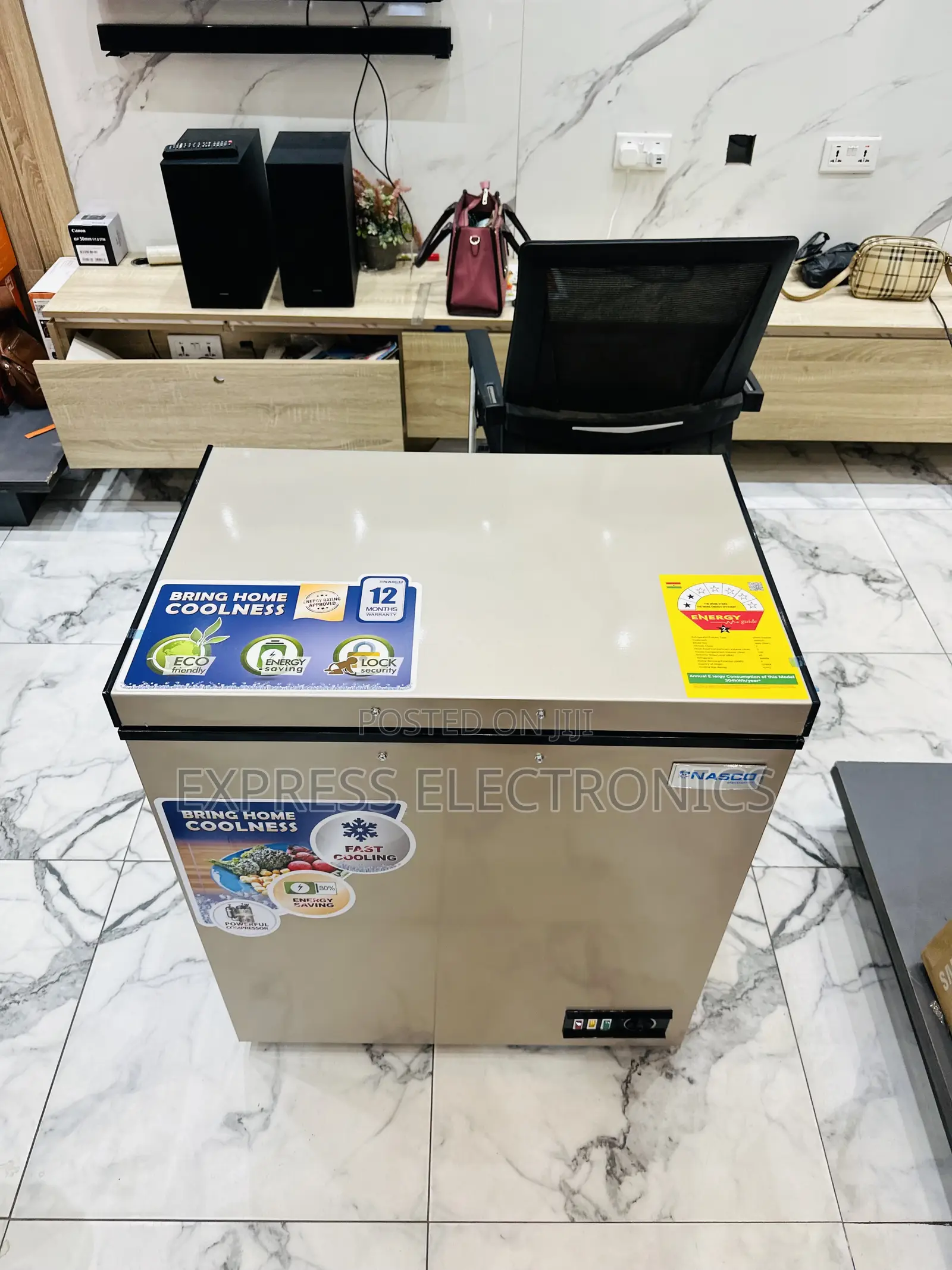 Hot  Deals on Chest Freezer Single Door Gold Nas-175fl