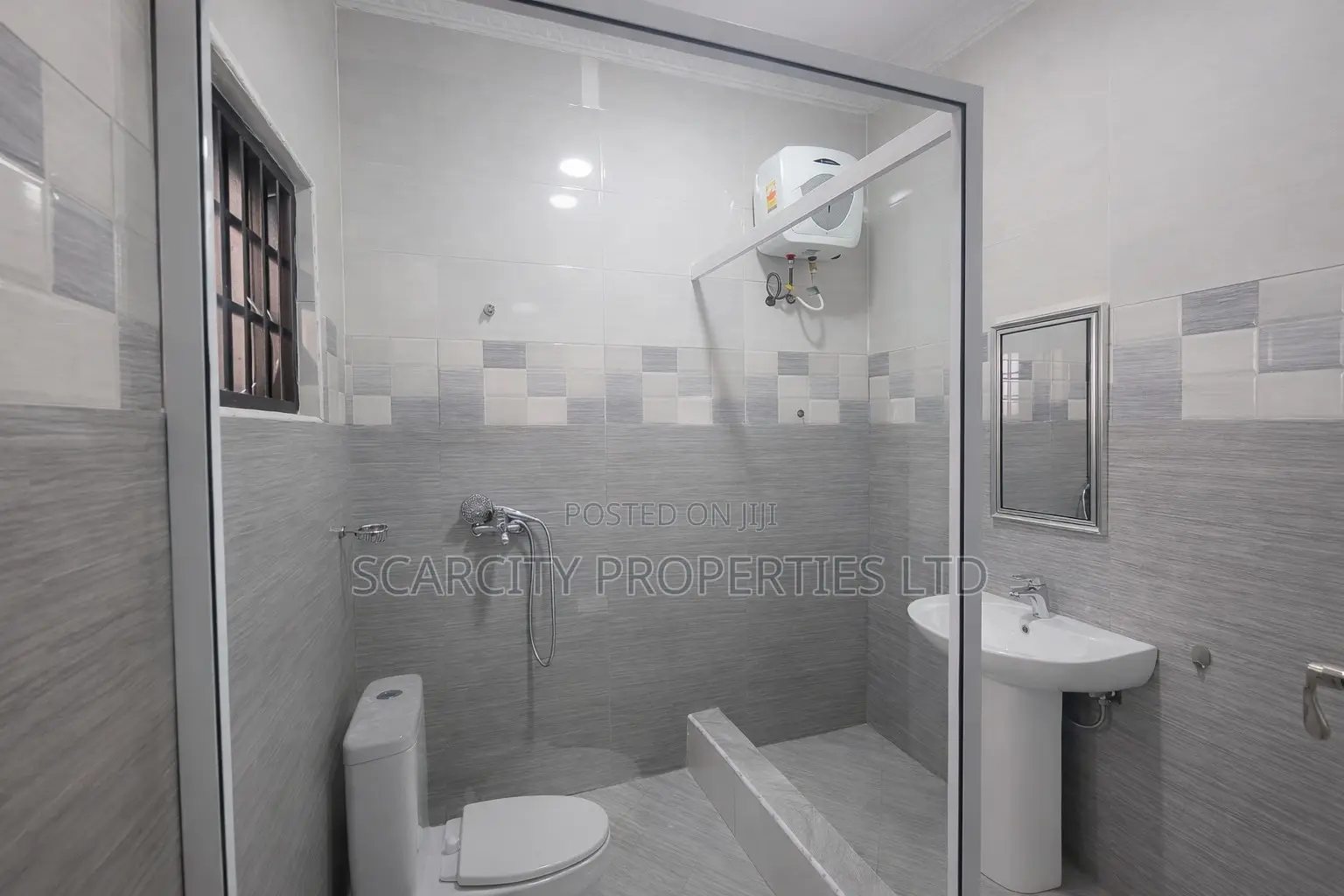 Furnished 4bdrm House in Cemetery Area for sale