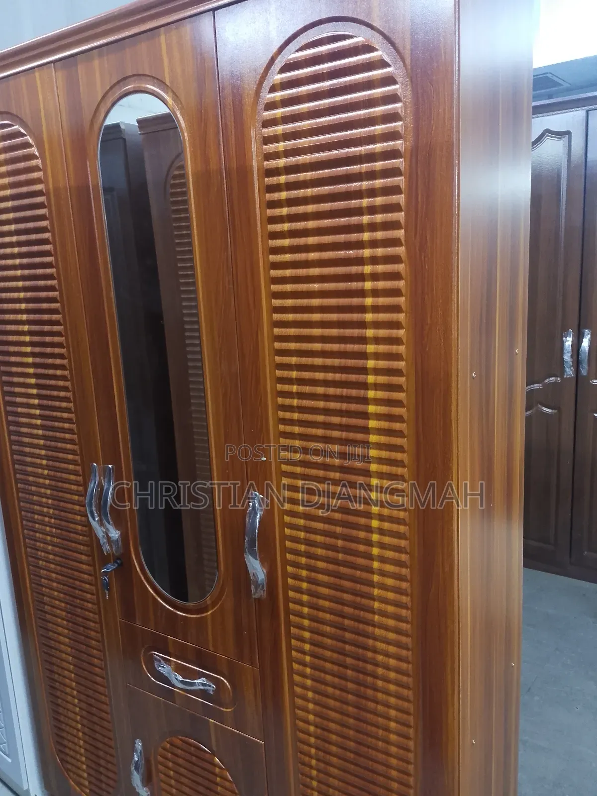 Ultra Modern Three Doors Foreign Wardrobe