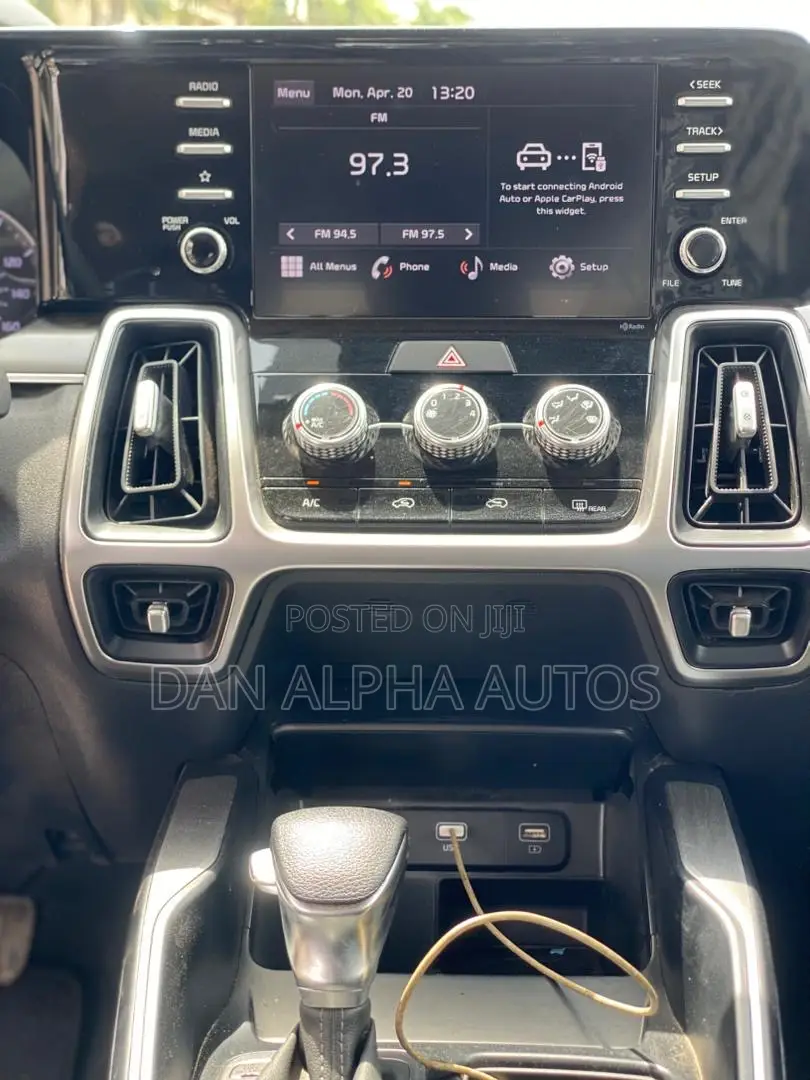 Kia Sorento LX 2022 Silver