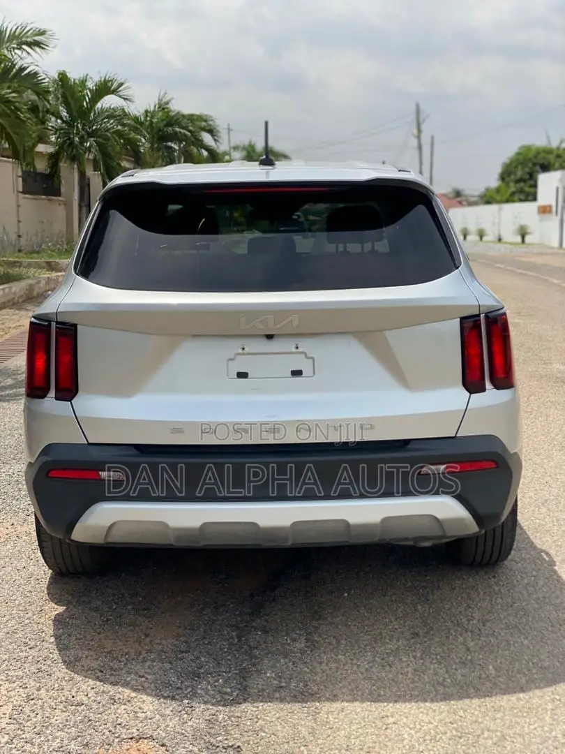 Kia Sorento LX 2022 Silver