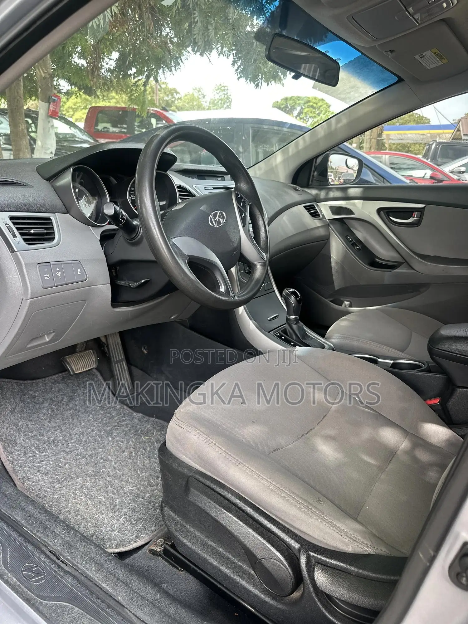 Hyundai Elantra SE 4dr Sedan (1.8L 4cyl 6M) 2015 Silver