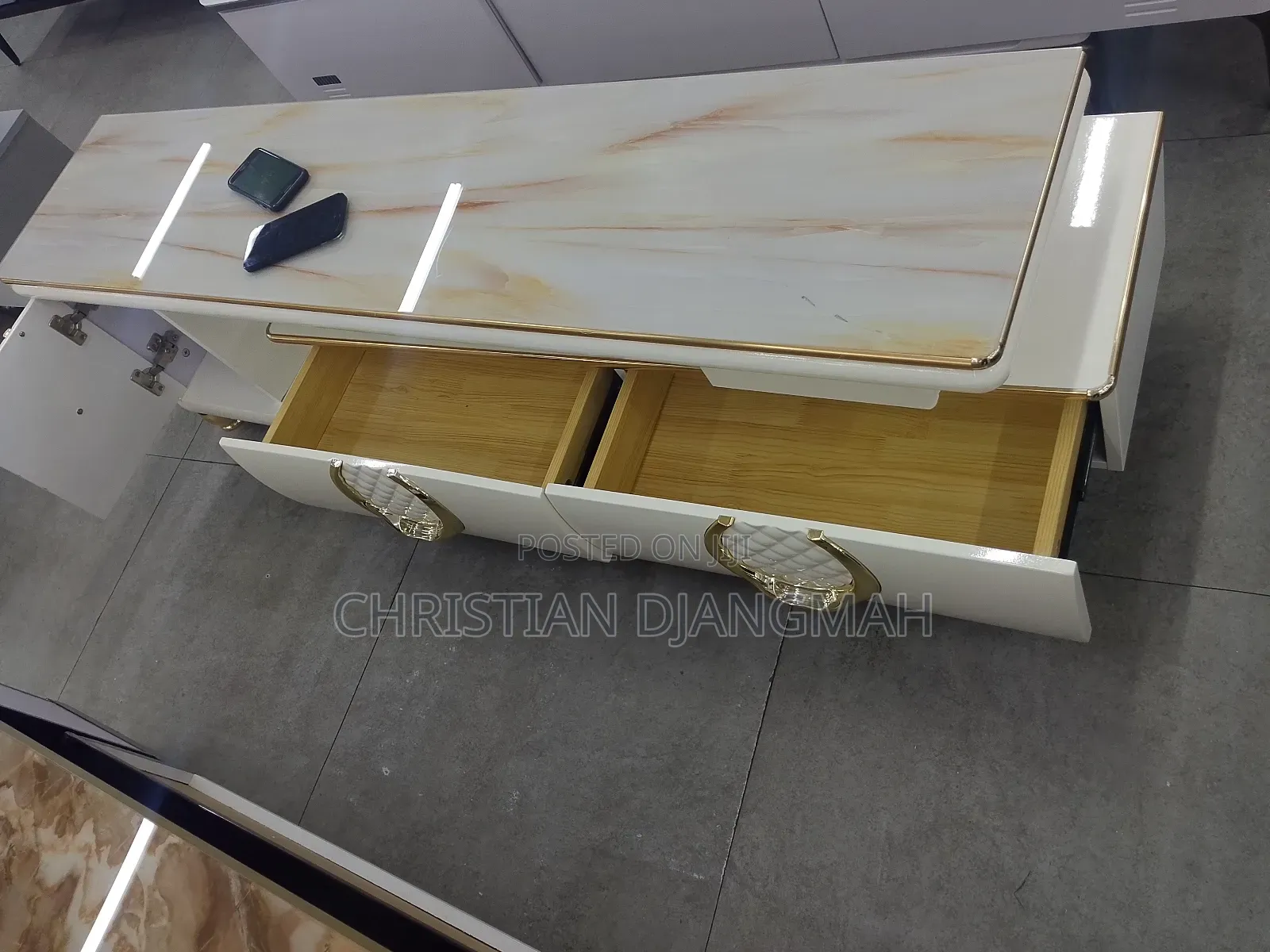 Ultra Modern Tv Stand