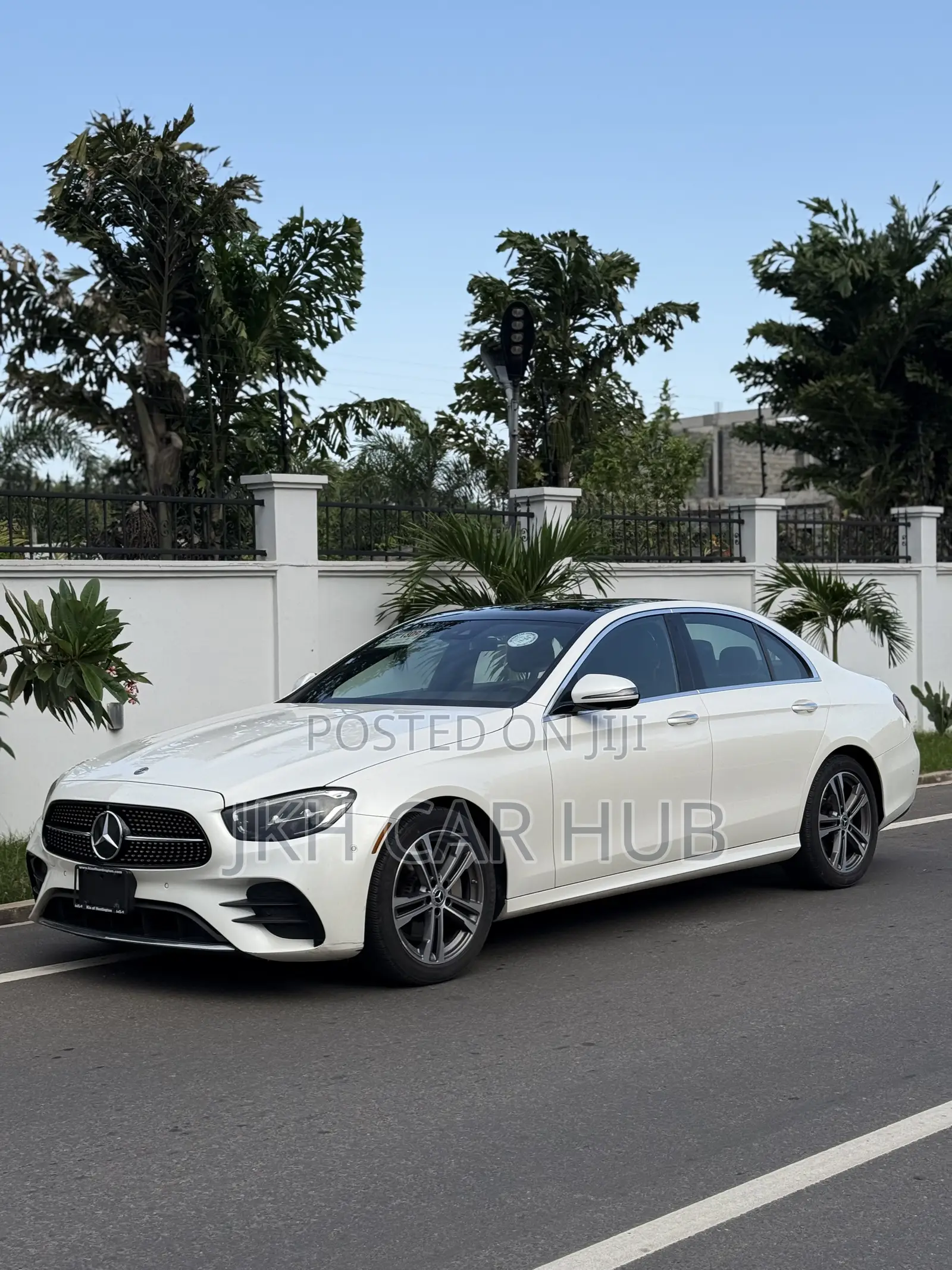 Mercedes-Benz E350 2021 White